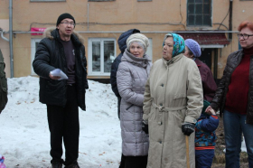 В Горно-Алтайске проверили ход работ по благоустройству дворов